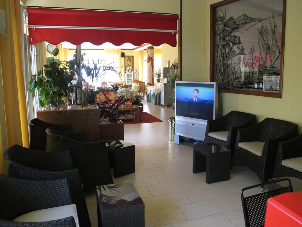 Hotel Astoria Lido سيرمِيوني المظهر الخارجي الصورة