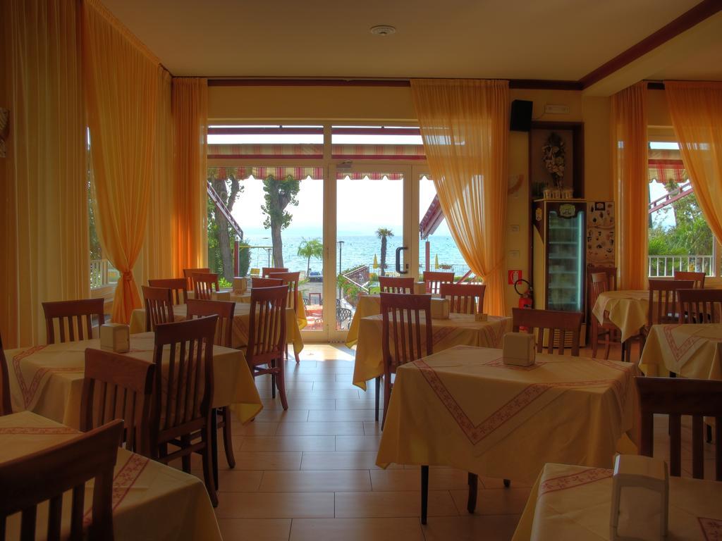 Hotel Astoria Lido سيرمِيوني المظهر الخارجي الصورة